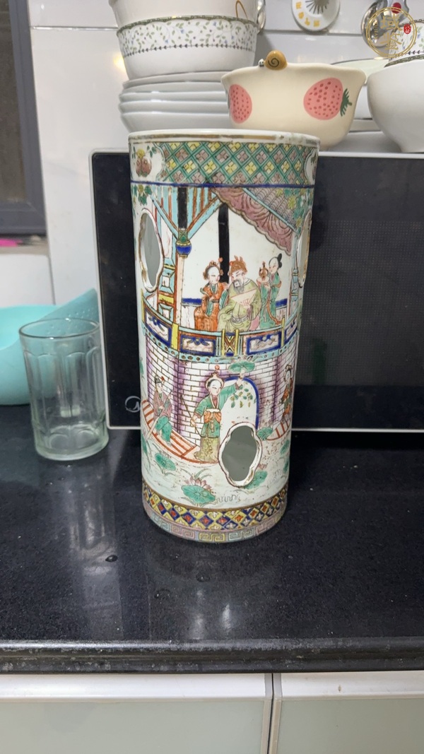 古玩陶瓷人物紋帽筒真品鑒賞圖