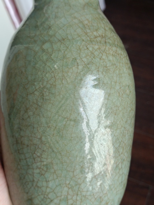 古玩陶瓷龍泉青瓷橄欖瓶拍賣(mài)，當(dāng)前價(jià)格2000元