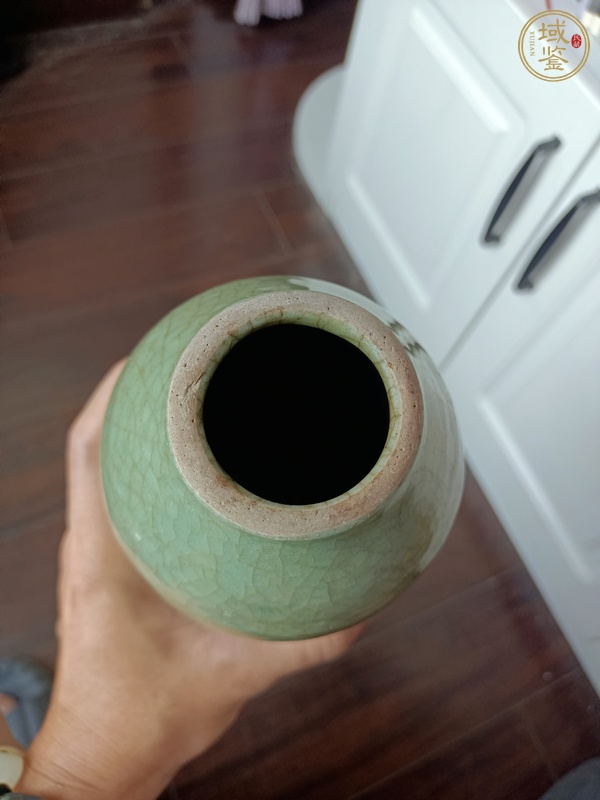 古玩陶瓷龍泉青瓷橄欖瓶真品鑒賞圖