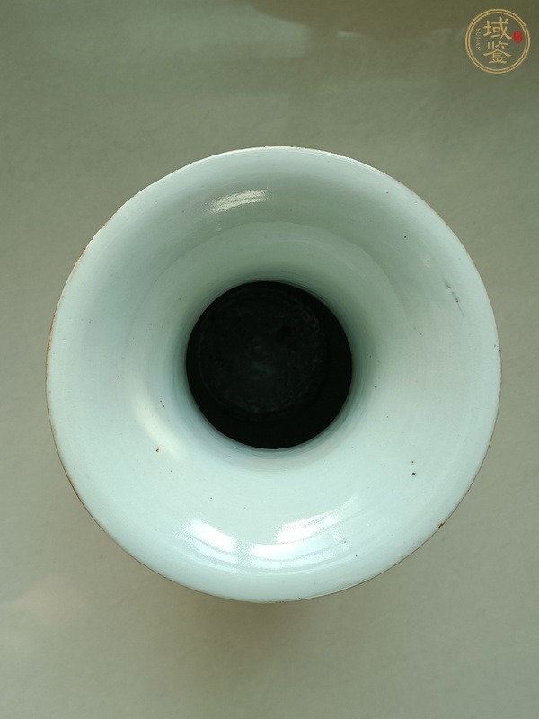 古玩陶瓷粉彩人物故事紋雙耳瓶真品鑒賞圖