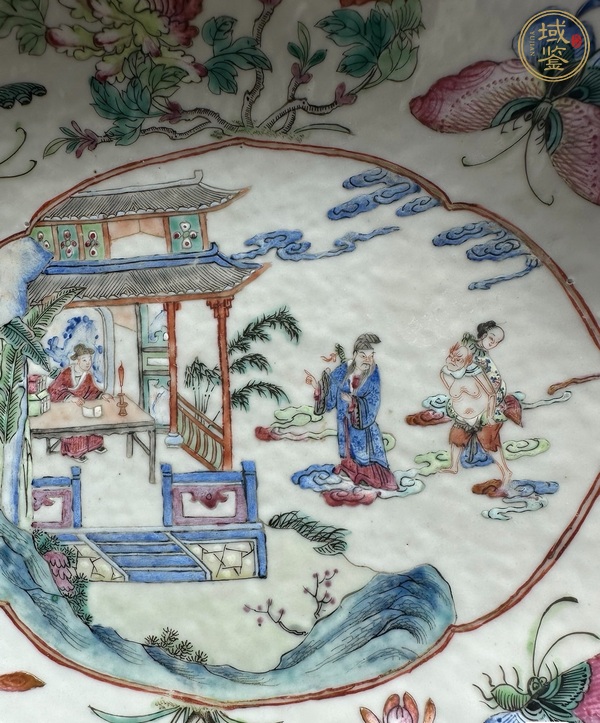 古玩陶瓷清中期 粉彩人物紋貢盤真品鑒賞圖
