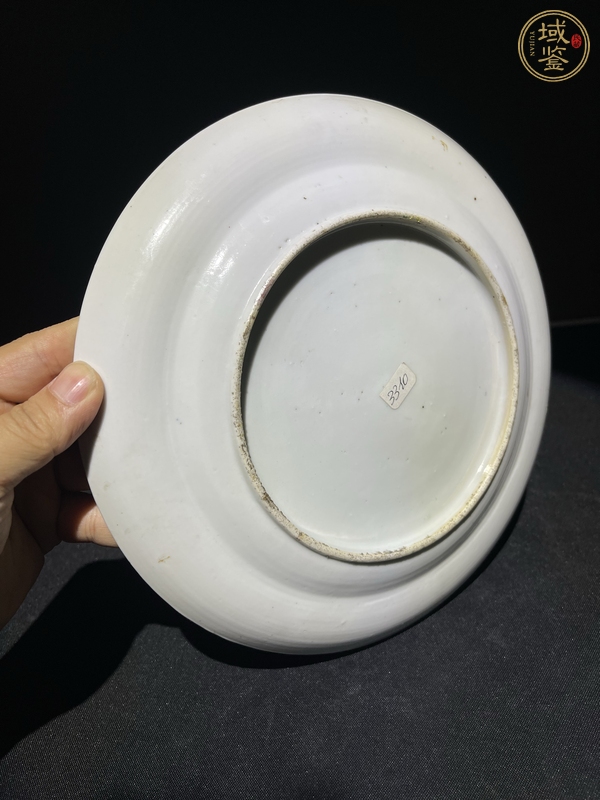 古玩陶瓷黃地粉彩三多花卉紋盤真品鑒賞圖