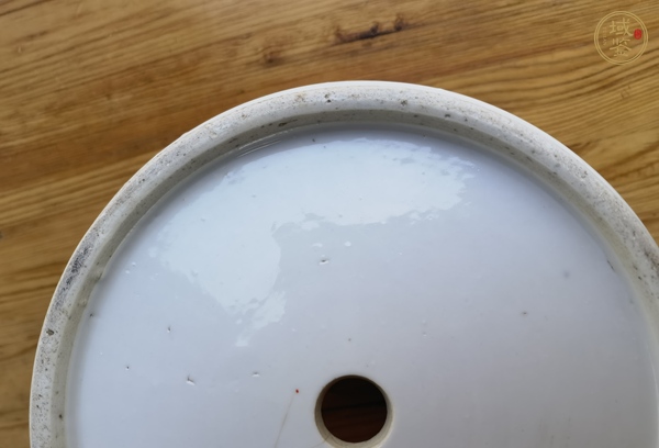 古玩陶瓷粉彩夔鳳紋花盆真品鑒賞圖