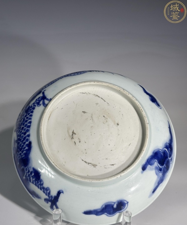 古玩陶瓷雍正過(guò)墻龍紋盤拍賣，當(dāng)前價(jià)格5000元