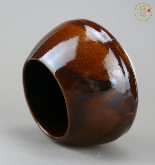 古玩陶瓷定窯系紫金釉雞心罐真品鑒賞圖