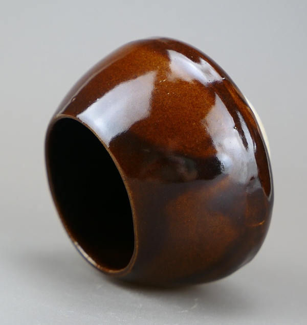 古玩陶瓷精品:明清定窯系紫金釉雞心罐（文房雅器）拍賣，當前價格39元