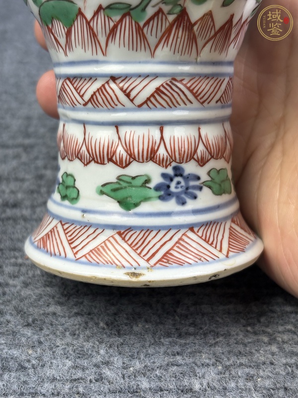 古玩陶瓷康熙五彩花卉紋賞瓶真品鑒賞圖