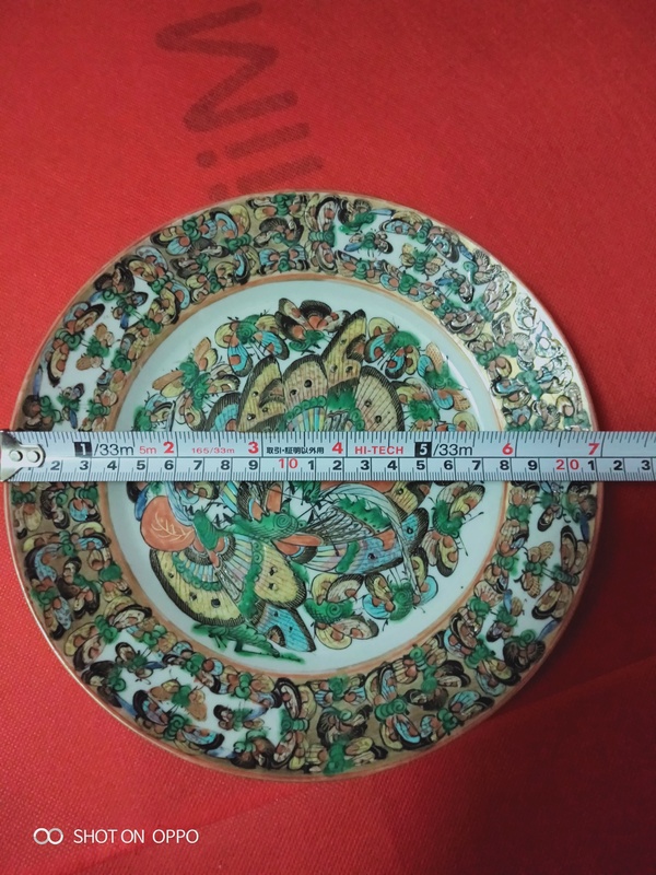 古玩陶瓷廣彩百蝴蝶紋盤拍賣,當前價格1980元