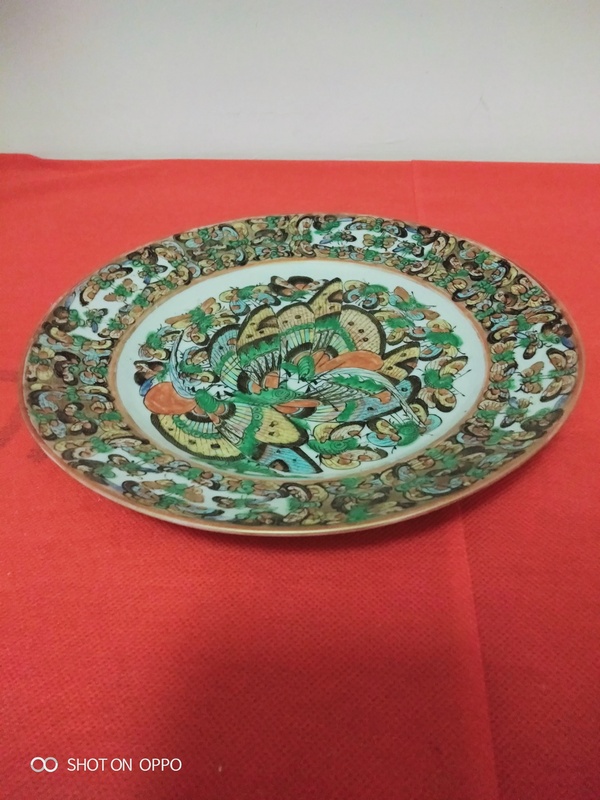 古玩陶瓷廣彩百蝴蝶紋盤拍賣，當(dāng)前價(jià)格1980元