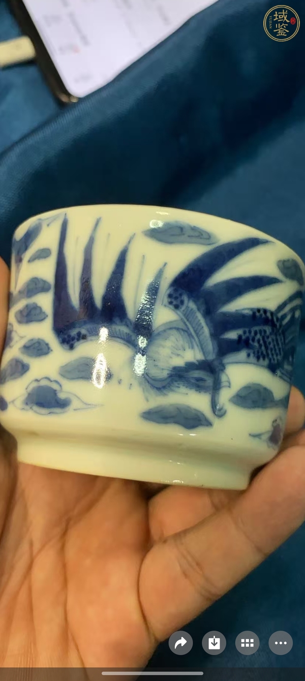 古玩陶瓷晚清青花鳳紋杯真品鑒賞圖