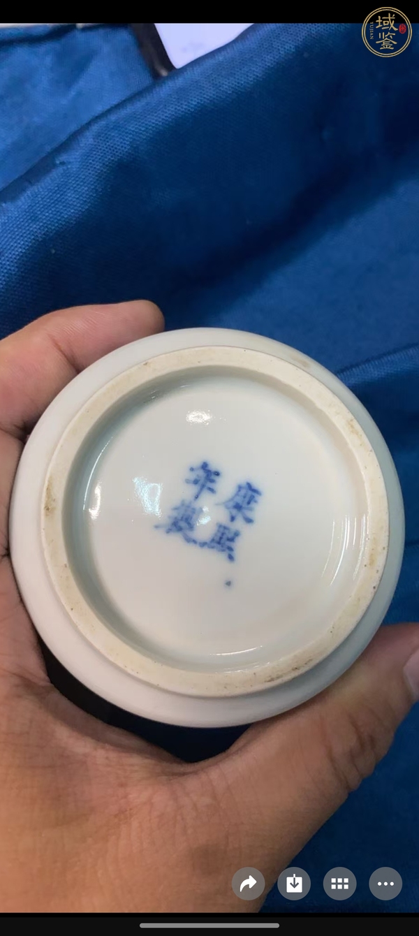 古玩陶瓷晚清青花鳳紋杯真品鑒賞圖