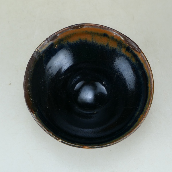 古玩陶瓷精品:南宋遇林亭窯黑釉絲毫茶盞拍賣，當前價格39元