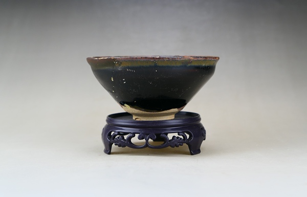 古玩陶瓷精品:南宋遇林亭窯黑釉絲毫茶盞拍賣，當前價格39元