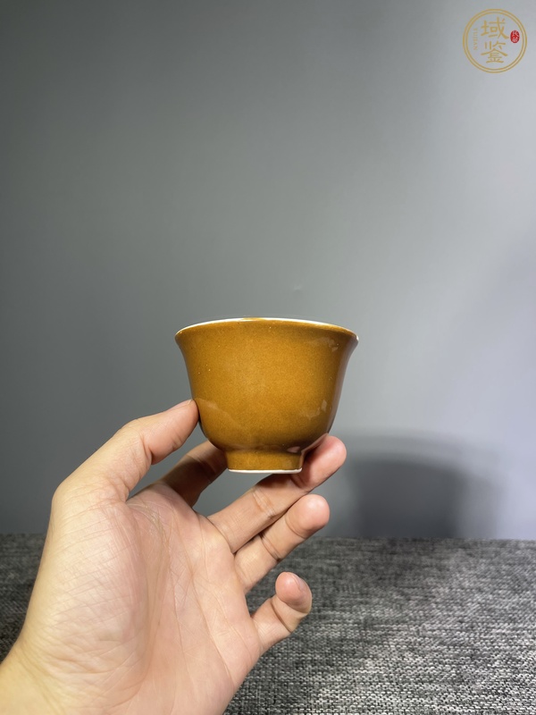 古玩陶瓷紫金釉茶杯真品鑒賞圖