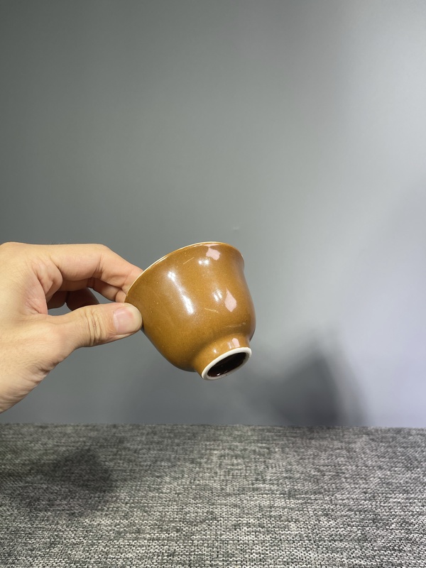 古玩轉(zhuǎn)賣民國.紫金釉茶杯拍賣，當(dāng)前價格8888元