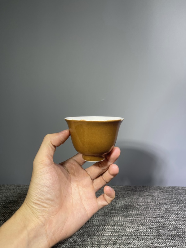 古玩陶瓷民國(guó).紫金釉茶杯拍賣，當(dāng)前價(jià)格0元