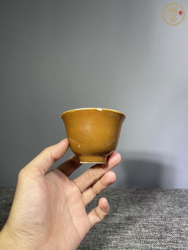 古玩陶瓷紫金釉茶杯真品鑒賞圖