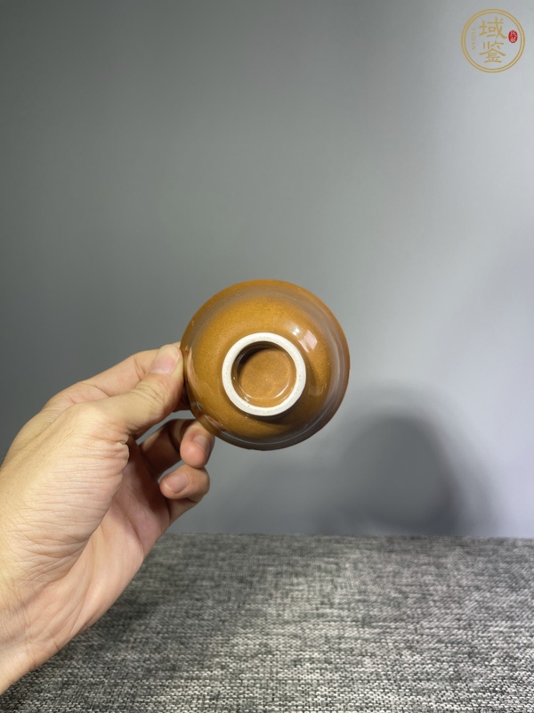 古玩陶瓷紫金釉茶杯真品鑒賞圖