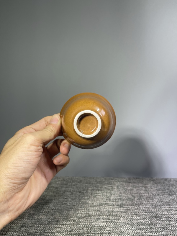 古玩陶瓷民國.紫金釉茶杯拍賣,當前價格0元