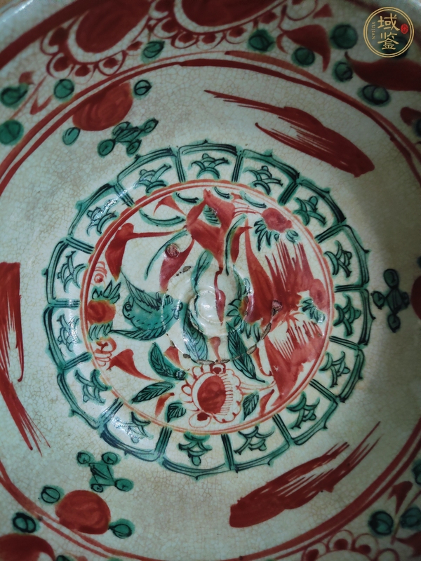 古玩陶瓷紅綠彩花鳥紋碗真品鑒賞圖