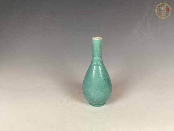 古玩陶瓷清中孔雀綠玹紋撣瓶真品鑒賞圖