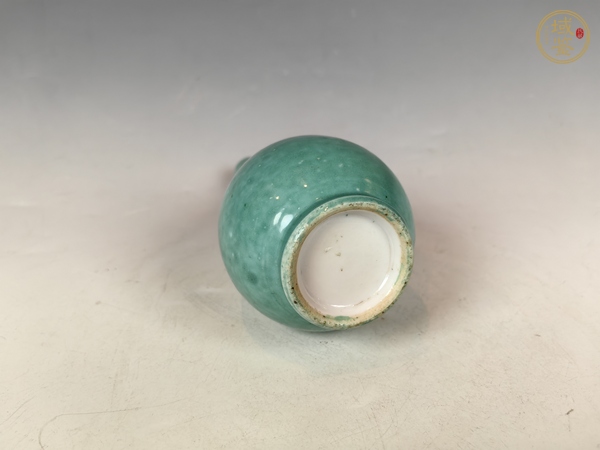 古玩陶瓷清中孔雀綠玹紋撣瓶真品鑒賞圖