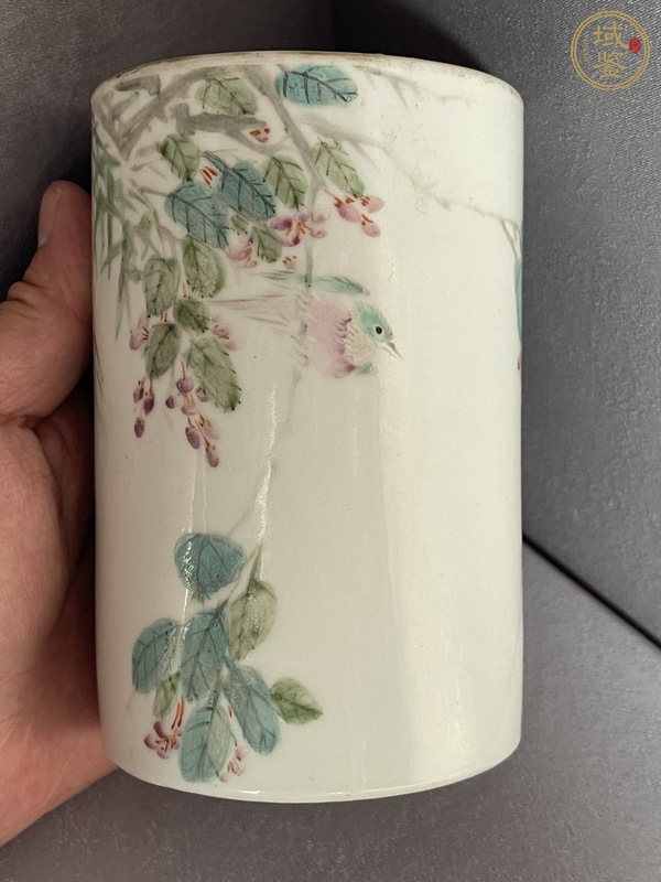 古玩陶瓷晚清淺降彩花鳥筆筒真品鑒賞圖