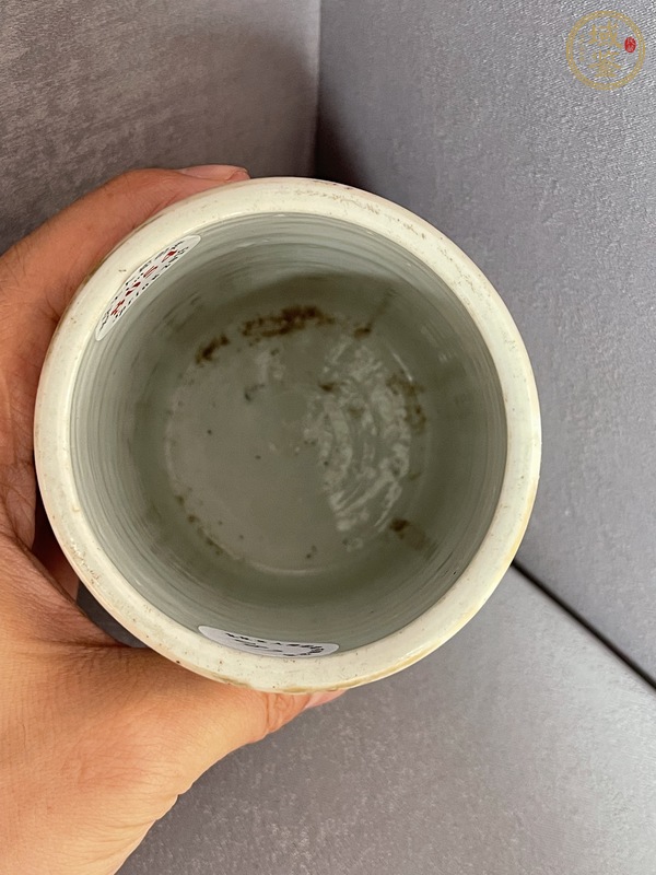 古玩陶瓷晚清淺降彩花鳥筆筒真品鑒賞圖
