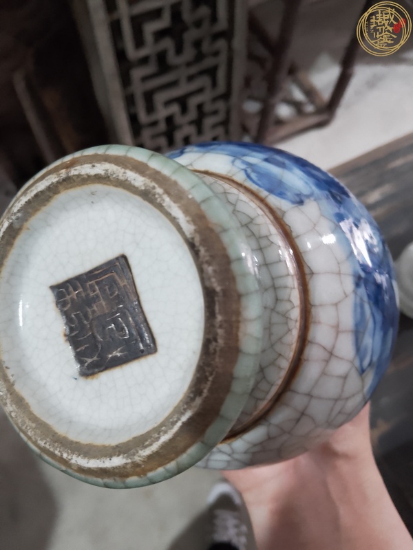 古玩陶瓷三色釉四愛圖瓶真品鑒賞圖