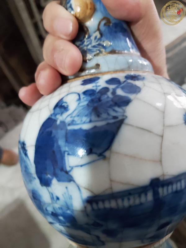 古玩陶瓷三色釉四愛圖瓶真品鑒賞圖