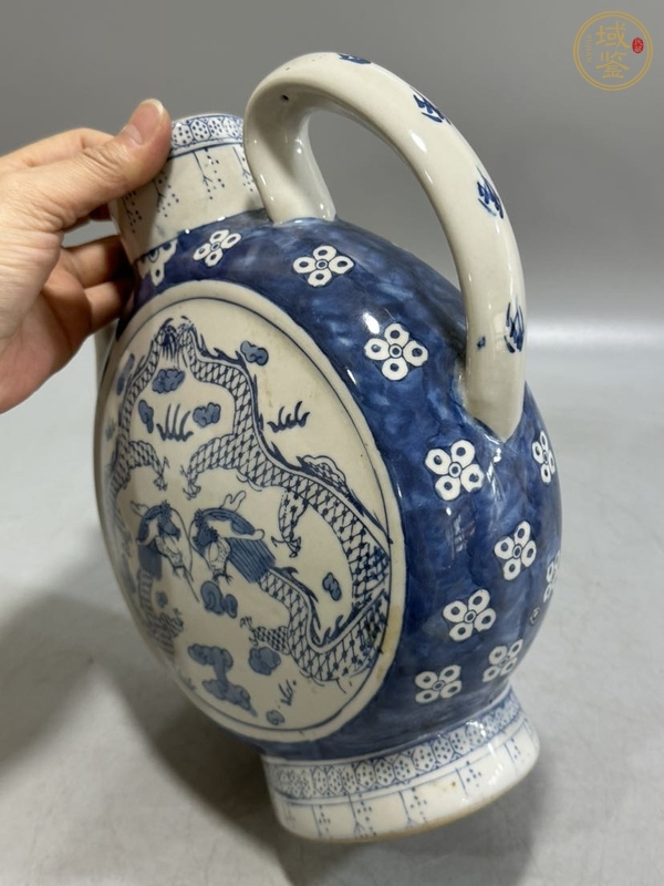 古玩陶瓷青花龍紋壺真品鑒賞圖