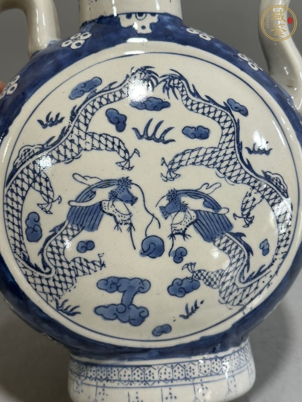 古玩陶瓷青花龍紋壺真品鑒賞圖