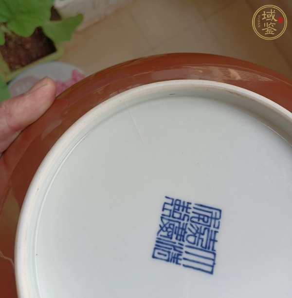 古玩陶瓷紫金釉盤真品鑒賞圖
