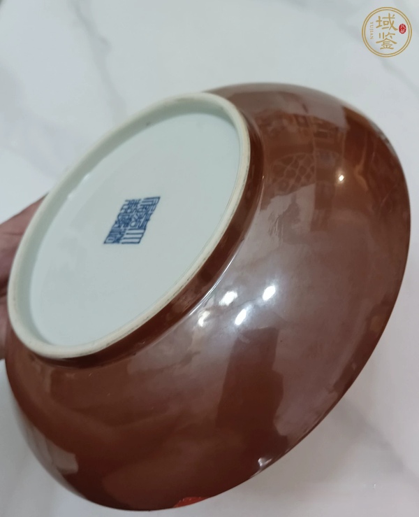 古玩陶瓷紫金釉盤真品鑒賞圖