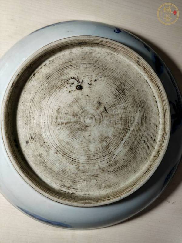 古玩清乾隆青花云龍趕珠紋盤真品鑒賞圖
