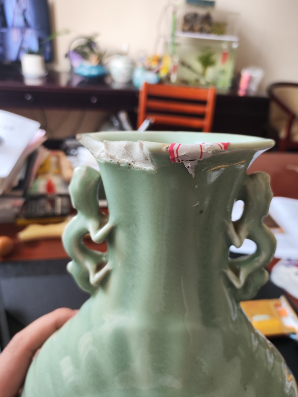 古玩陶瓷晚清青釉八卦瓶拍賣，當(dāng)前價(jià)格4800元