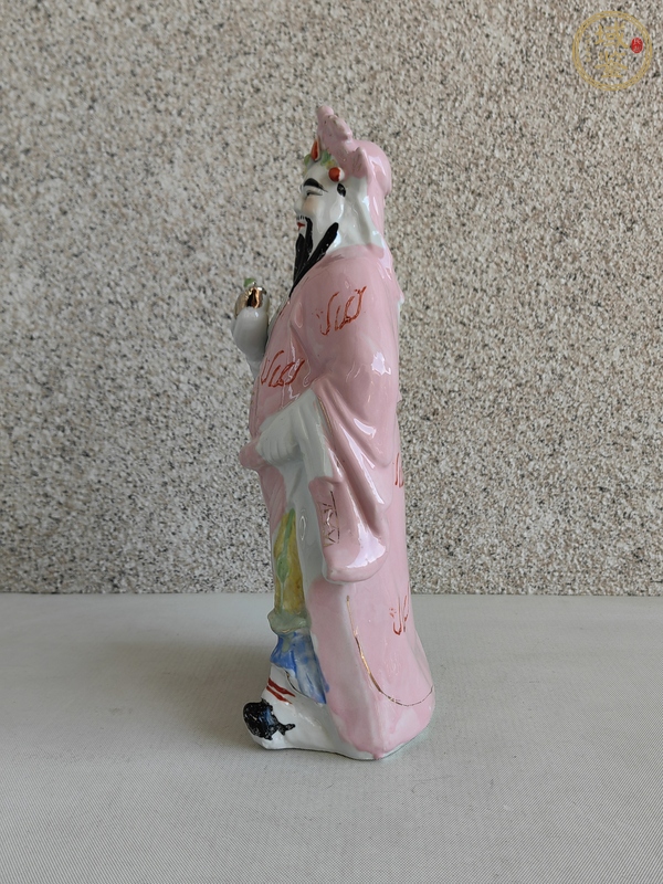 古玩陶瓷粉彩財神造像真品鑒賞圖