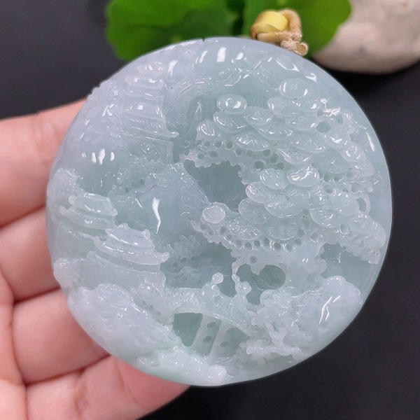 古玩玉器天然翡翠玉墜或者做把件(帶翡翠鑒定證書)拍賣，當(dāng)前價(jià)格1580元