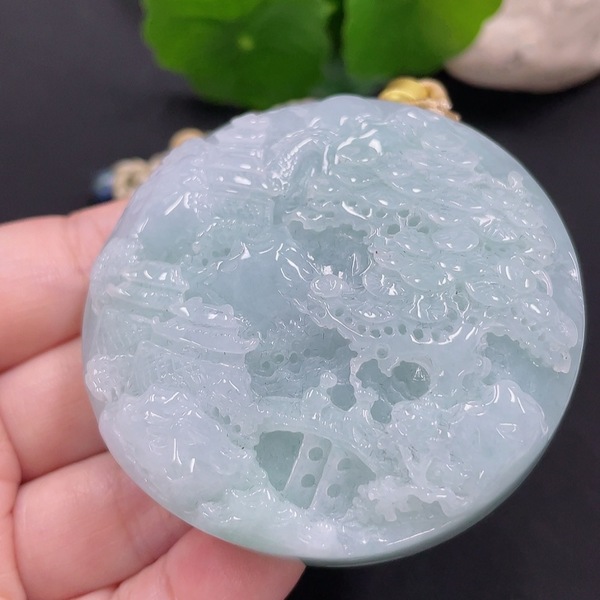 古玩玉器天然翡翠玉墜或者做把件(帶翡翠鑒定證書)拍賣，當(dāng)前價(jià)格1580元