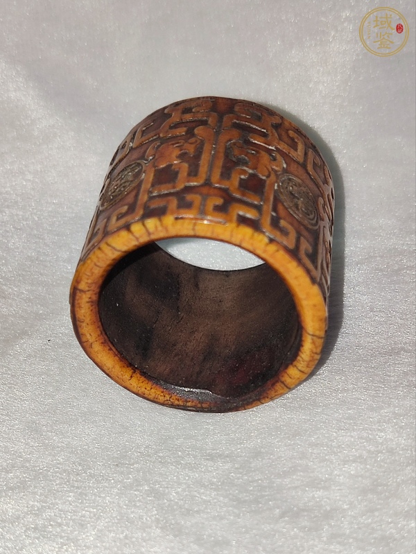 古玩字畫清代骨雕乾隆年制款班指真品鑒賞圖