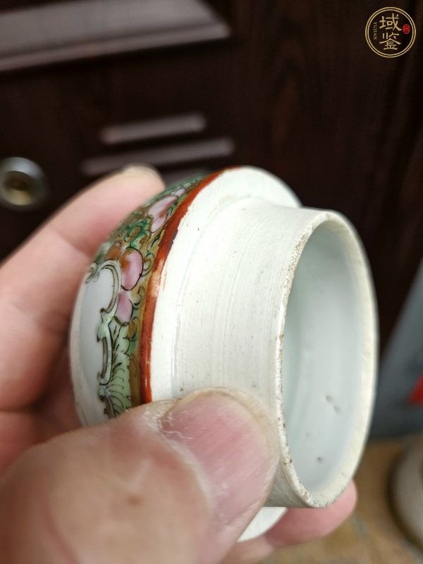 古玩陶瓷廣彩人物故事蓋瓶真品鑒賞圖