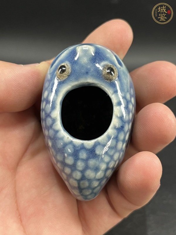 古玩陶瓷藍釉仿生瓷水盂真品鑒賞圖