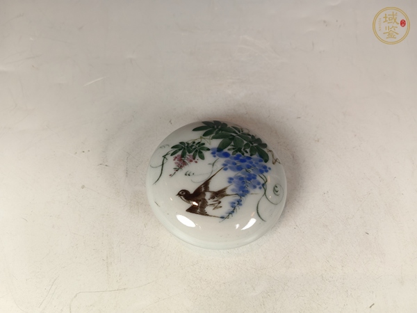 古玩陶瓷民國(guó)杏林春燕粉彩文房印泥盒真品鑒賞圖