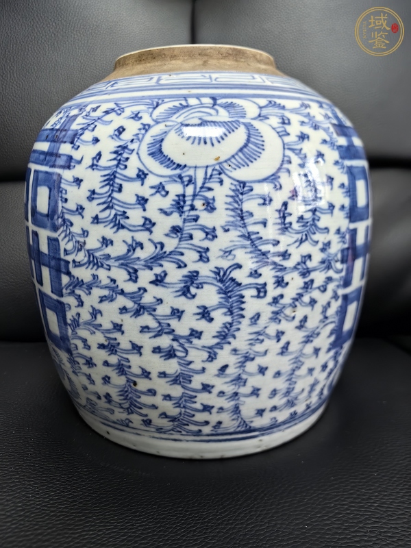 古玩陶瓷纏枝花囍字紋罐真品鑒賞圖