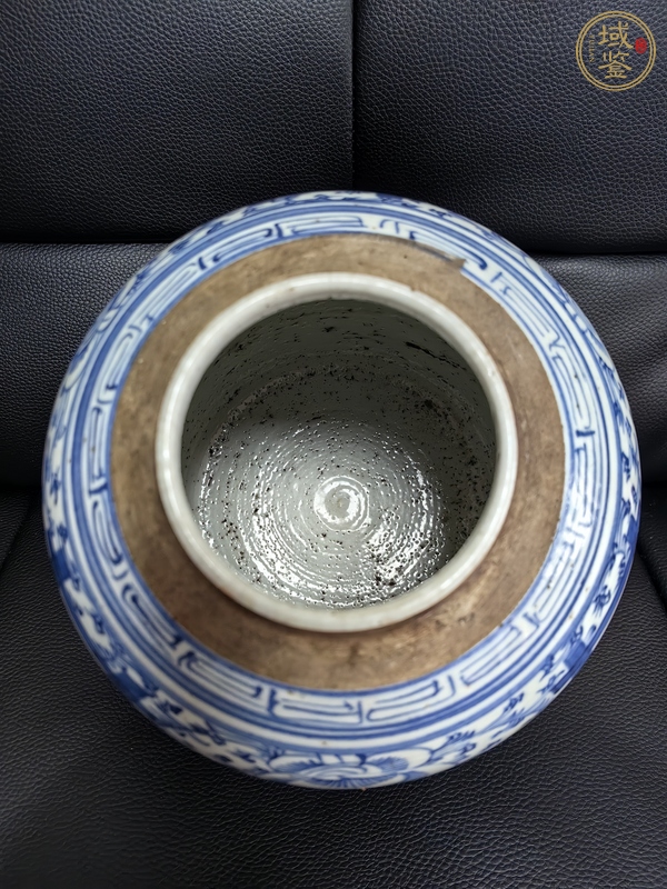 古玩陶瓷纏枝花囍字紋罐真品鑒賞圖