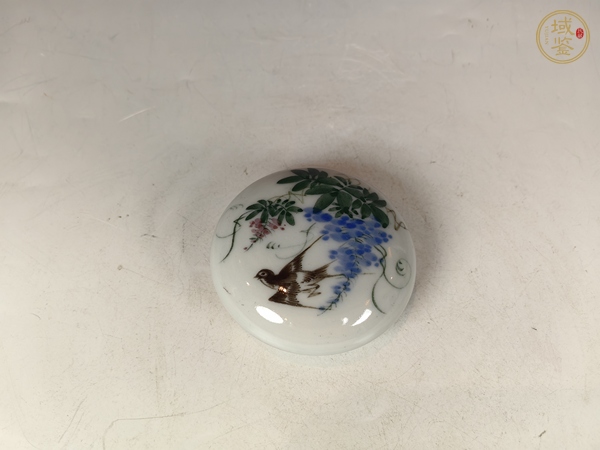 古玩陶瓷民國杏林春燕粉彩文房印泥盒真品鑒賞圖