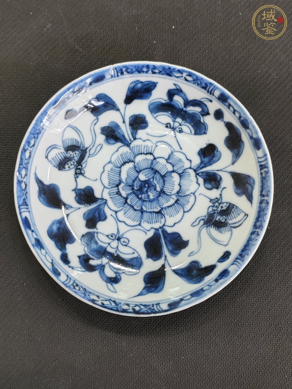 古玩陶瓷青花花卉紋盤真品鑒賞圖