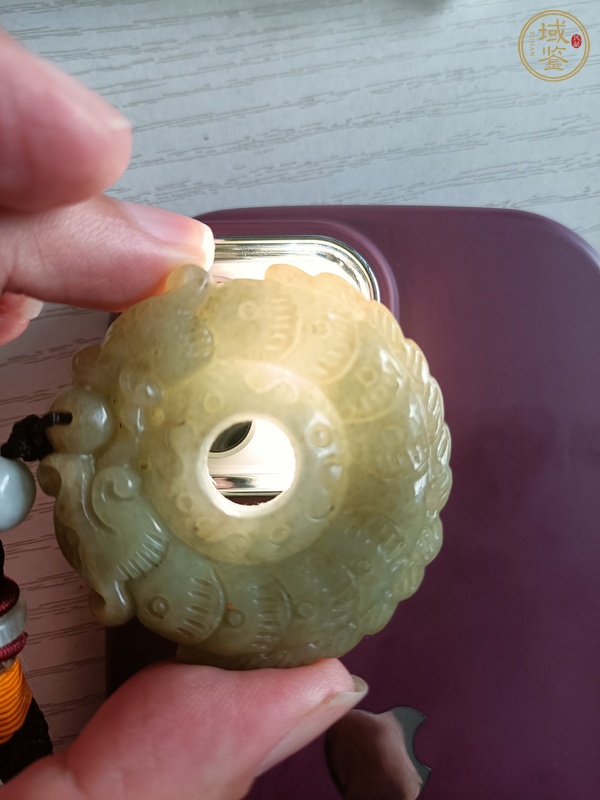 古玩玉器翡翠雕“雙龍護(hù)主”佩真品鑒賞圖