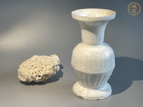 古玩陶瓷德化窯瓜棱瓶真品鑒賞圖