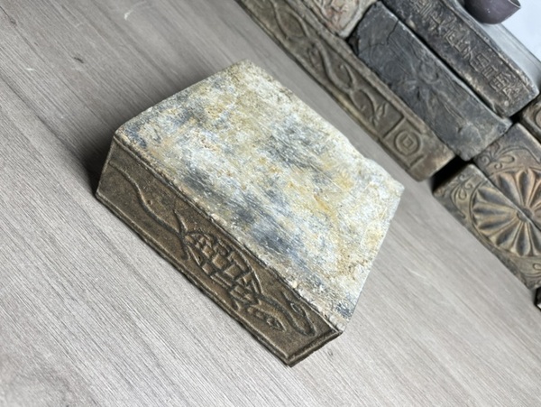 古玩陶瓷漢磚玄武磚拍賣，當(dāng)前價格15003元